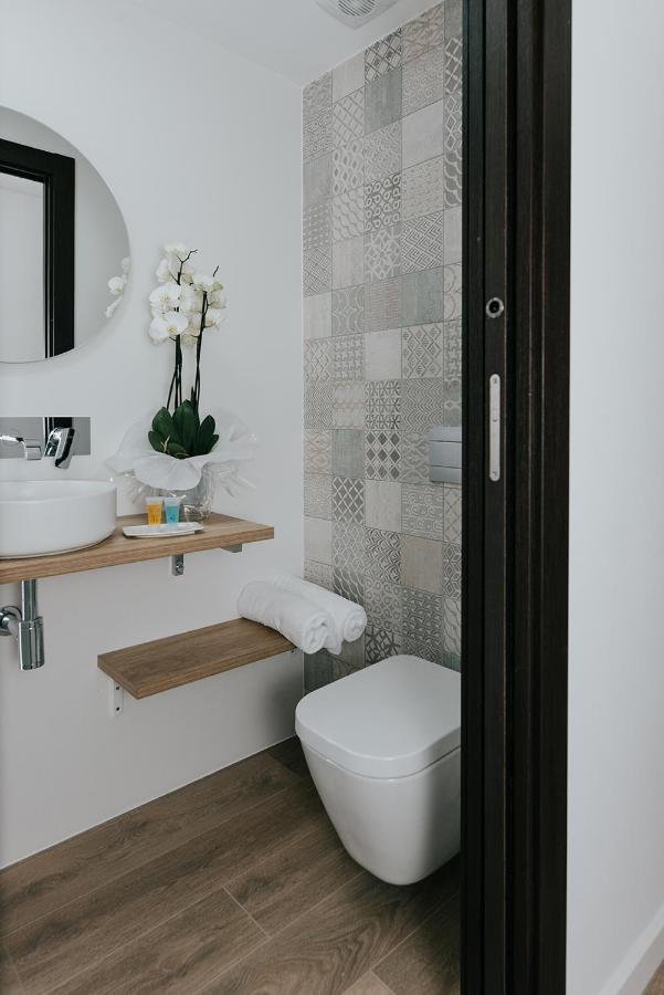 Apartamentos Burgosuites 外观 照片