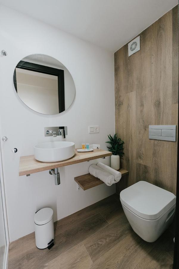 Apartamentos Burgosuites 外观 照片